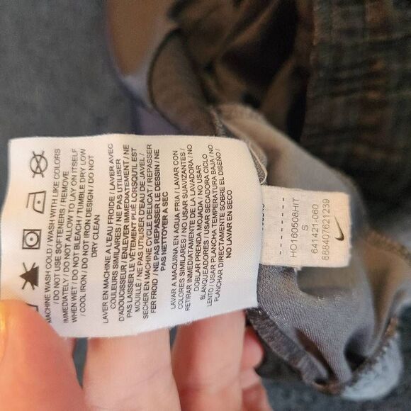 Nike Mid-Rise Drawstring Striped Athletic Shorts Black & Gray Small 10.5 inseam - Picture 11 of 11